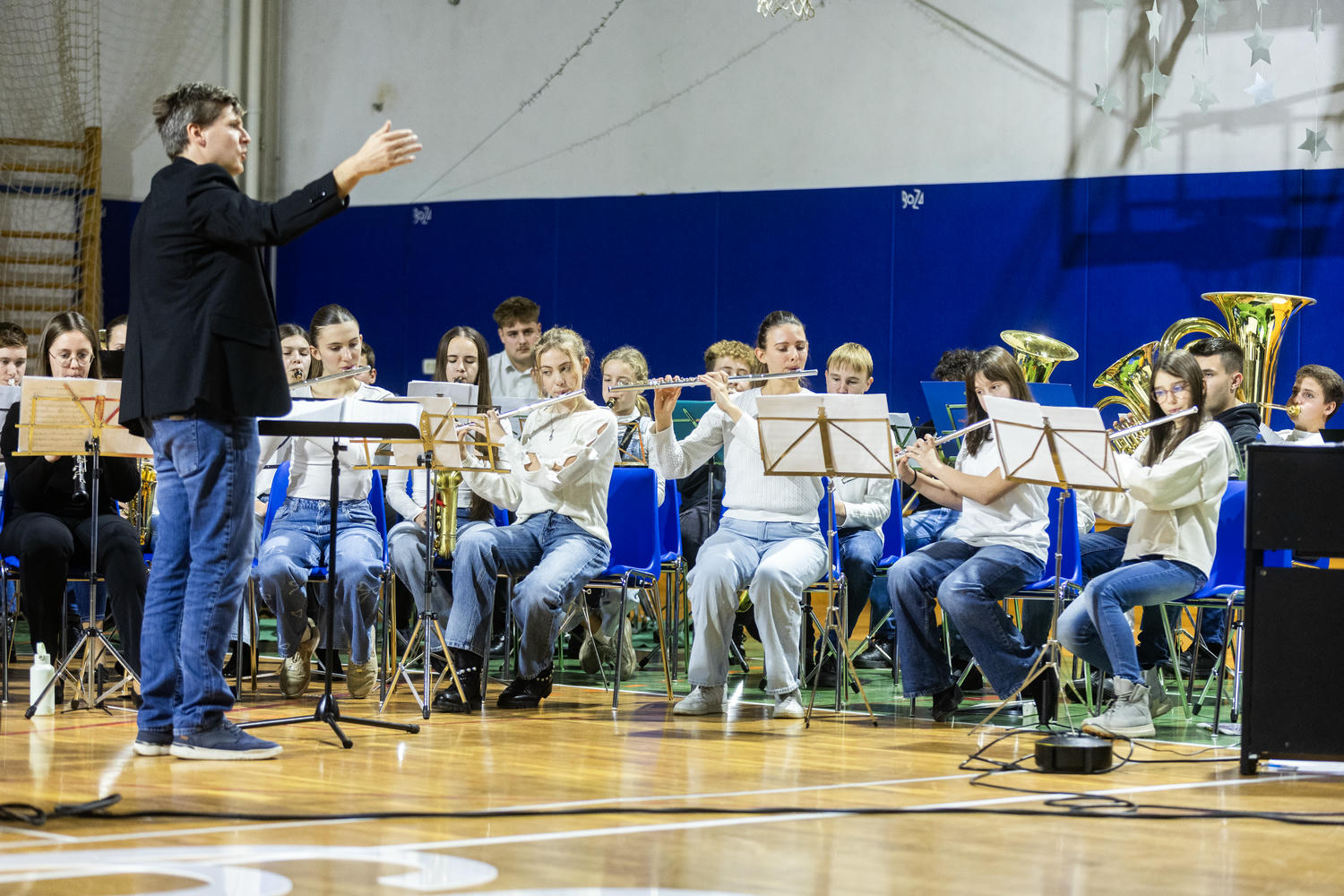 2025 12 11  60 let OS I Roba 64.jpg